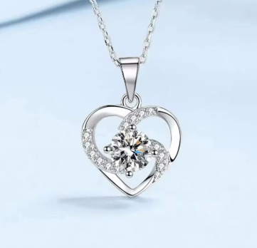 Heart Shaped Zircon Pendant Necklace