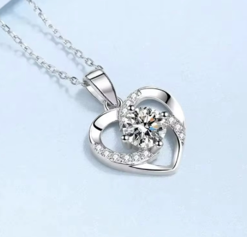 Heart Shaped Zircon Pendant Necklace